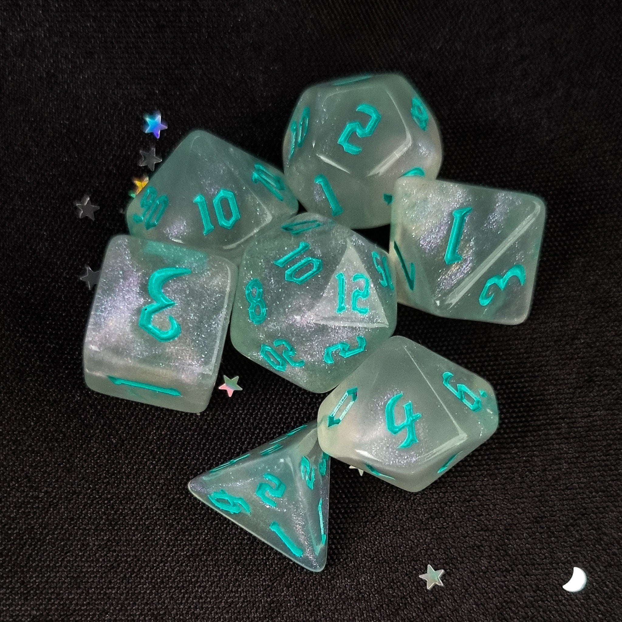 Frozen Heart – dice poly set